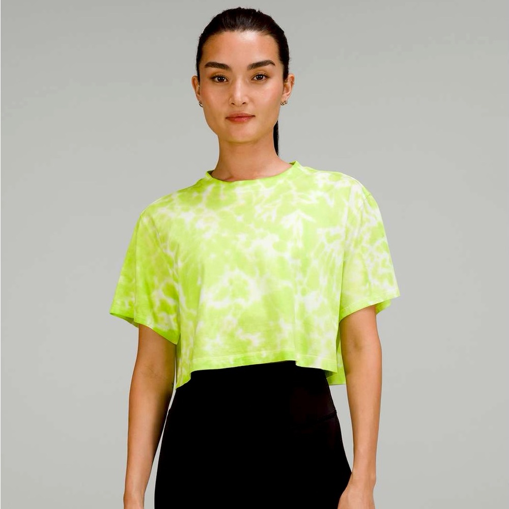 🍋🍋Lululemon All Yours Cropped Cotton Tee- Tie-Dye Eccentric Lime🍋🍋